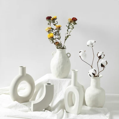 Vaso de flores de luxo em porcelana/vidro/cerâmica/resina/cerâmica de formato irregular